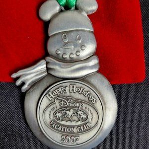 Disney Vacation Club DVC 2007 pewter ornament - snowman with Mickey ears